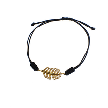 Load image into Gallery viewer, Macramé Bracelet with gold and chrystals leaf